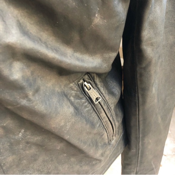 Distressed leather jacket - Picture 4 of 7